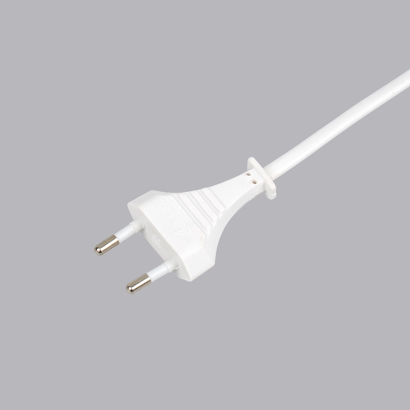 G02 Fladledningsstik