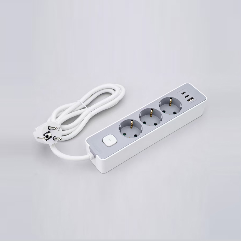 LOB-03K-AC Tysk type 3-udtag strømskinne med kontakt, PD hurtigoplader, 1 USB-A og 2 Type-C porte Multi-Socket